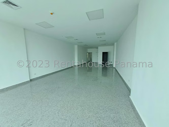 Alquiler de Comercial en Costa del Este Peninsula center CCO