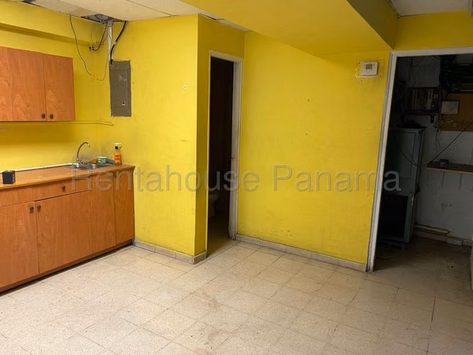 Venta de Galera en Transistmica Plaza Agora Solo Cliente Directo MC