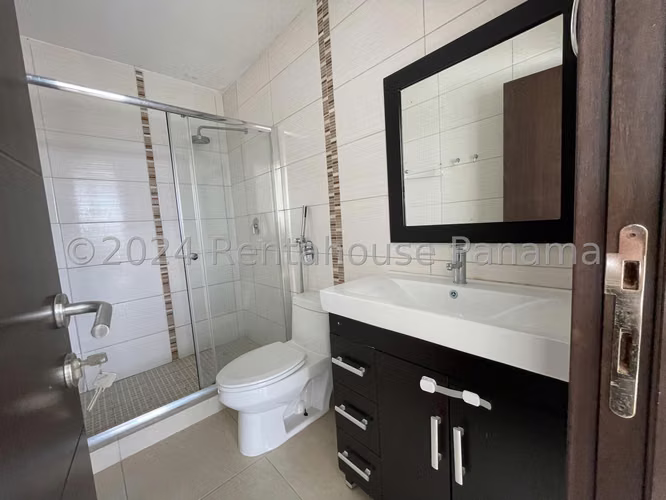 Vendo Apartamento en Condado del Rey KINGS PARK OF26-5447
