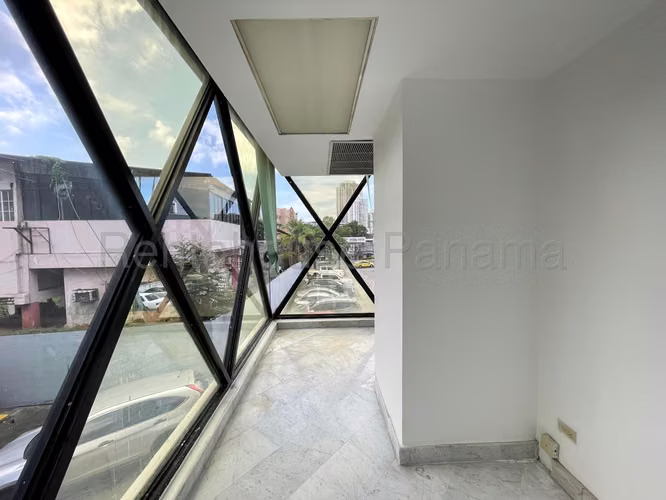 Alquilo EDIFICIO en Transistmica OF26-9032