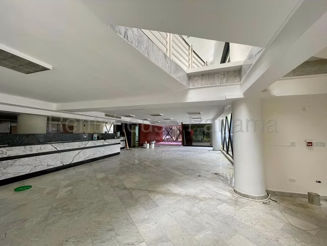 Vendo Edificio en Transistmica OF26-9033 - Imagen 2