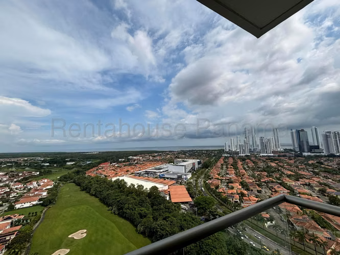 Venta de Apartamento en Santa Maria Ph Greenview 235 Mts PD