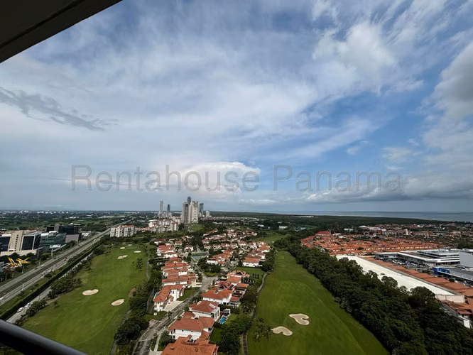 Venta de Apartamento en Santa Maria Ph Greenview 235 Mts PD