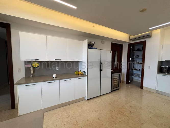 Venta de Apartamento en Santa Maria Ph Greenview 235 Mts PD
