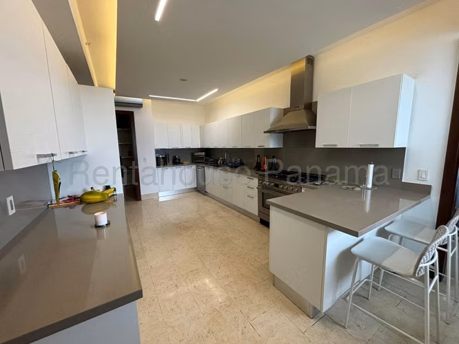 Venta de Apartamento en Santa Maria Ph Greenview 235 Mts PD