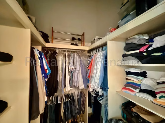 Venta de Casa en Altos de Panama Horizontes 410 Mts PD - Imagen 11