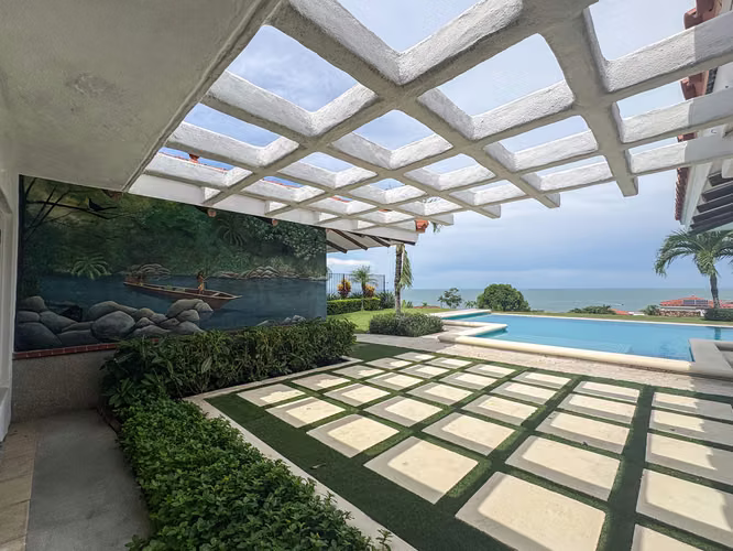 Villa de Lujo con Vistas al Golf y al Mar en Alquiler en Vista Mar - Imagen 17
