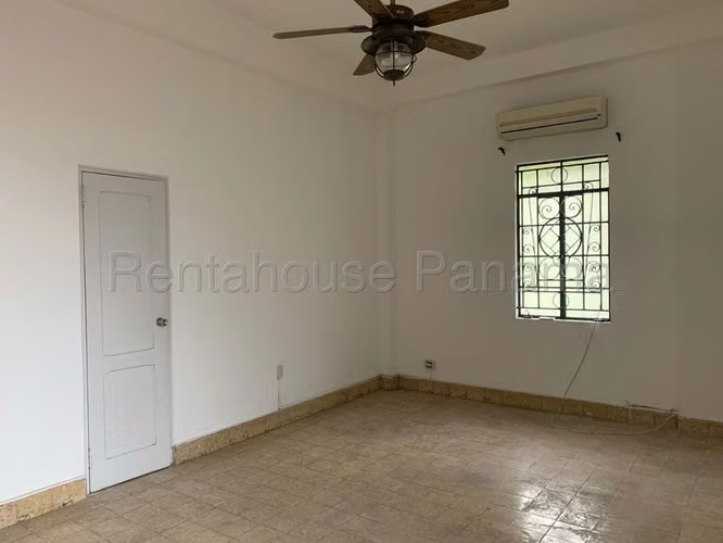 Casa en Venta en Bella Vista  JG