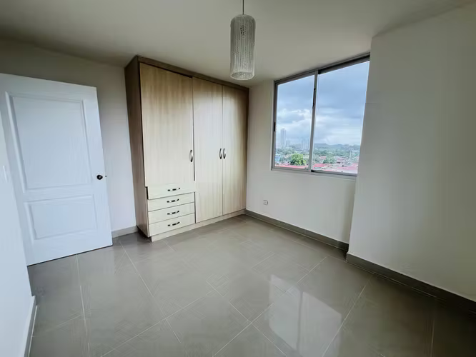 VENDO APARTAMENTO EN CHANIS, 3 RECAMARAS, 118M2, CON AREA SOCIAL.