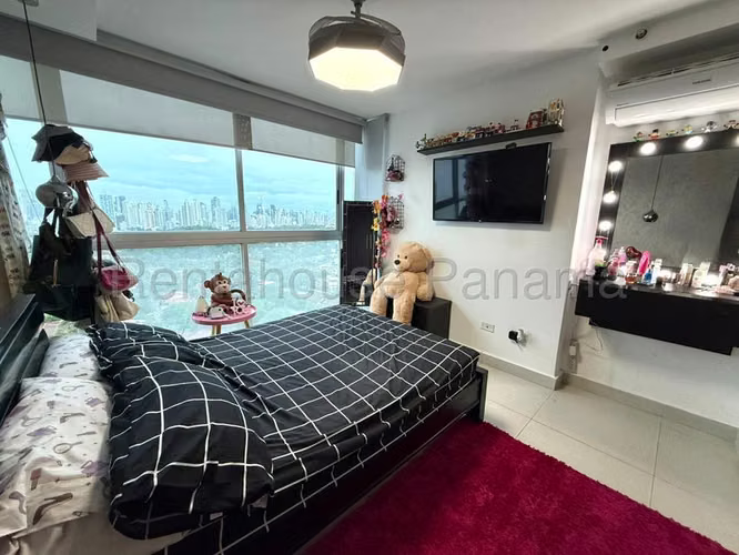 Apartamento en Venta en Parque Lefevre  JG