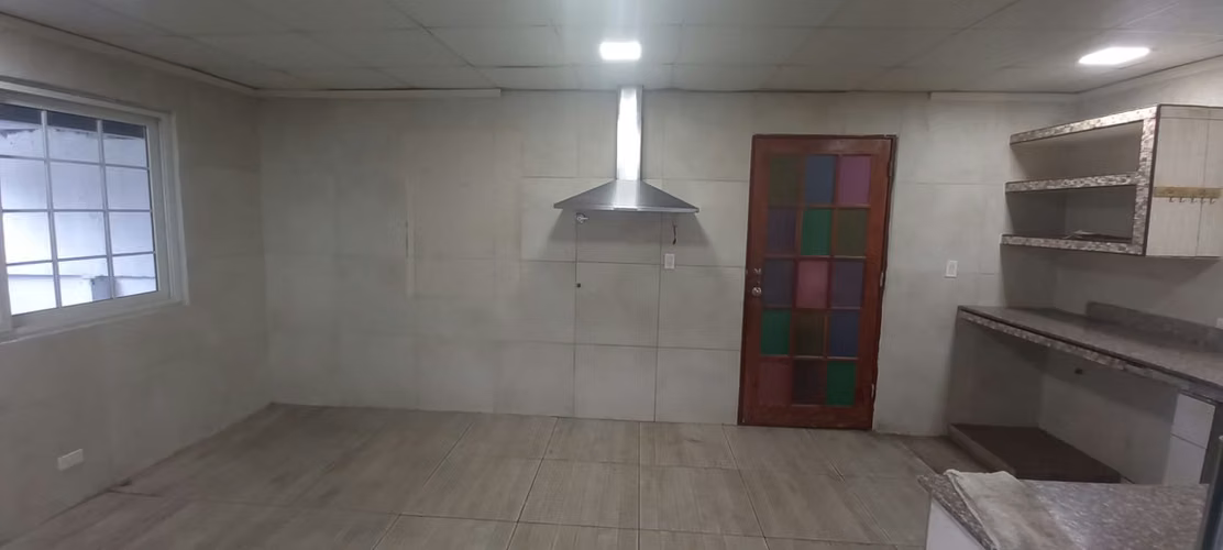 ¡Gran oportunidad en San Antonio! Propiedad comercial/residencial con ubicación privilegiada
