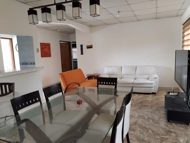 LINDA CASA - EN VILLAS DE PENONOME.