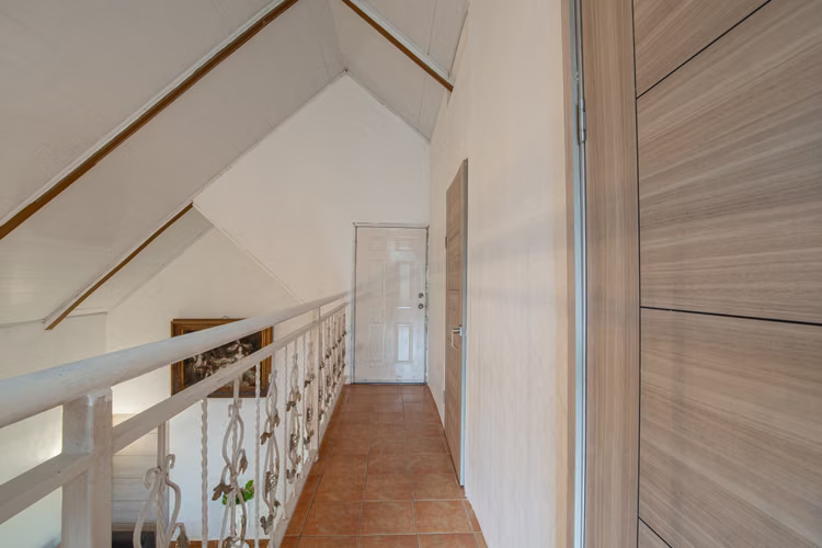 Casa de Montaña Remodelada con Piscina, Fogata y Amplio Terreno en Cerro Azul - Imagen 15
