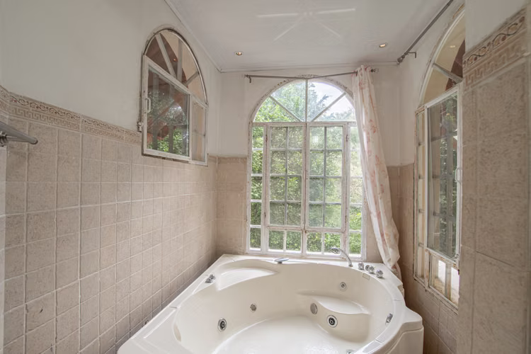 Casa de Montaña Remodelada con Piscina, Fogata y Amplio Terreno en Cerro Azul - Imagen 10