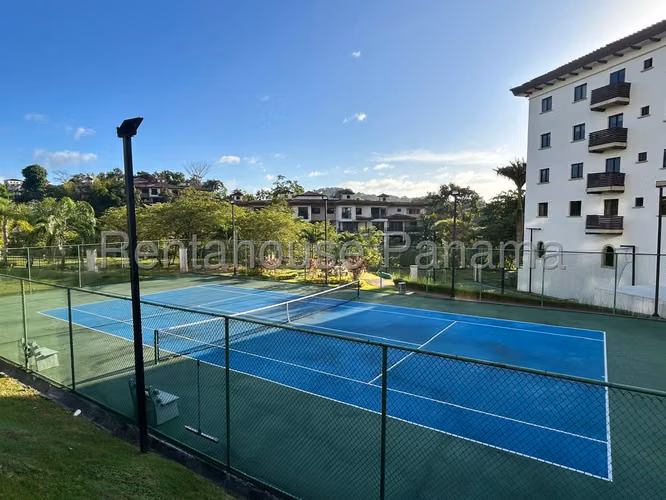 Se Vende Apartamento en Albrook LA26-8431