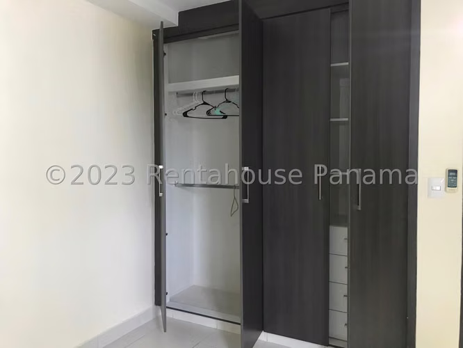 Se Vende Apartamento en Clayton LA26-7465