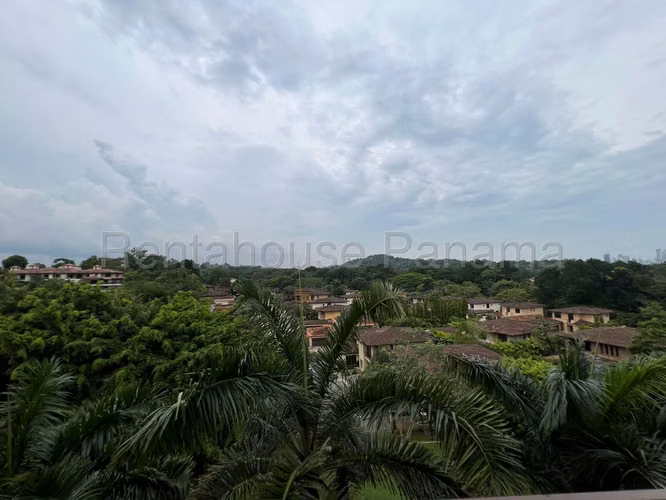 Se Vende Apartamento en Albrook LA25-9756