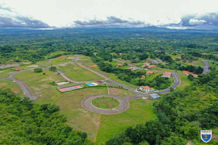 ¡Tu terreno en El Valle! Ubicación Privilegiada en El Valle Village - EPG Real Estate