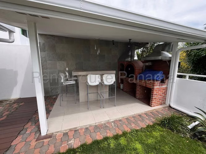 Casa en Venta en Altos de Panamá. HORIZONTES. 26LDC182