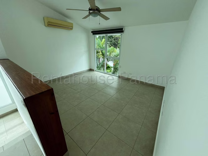 Casa en Venta en Altos de Panamá. HORIZONTES. 26LDC182