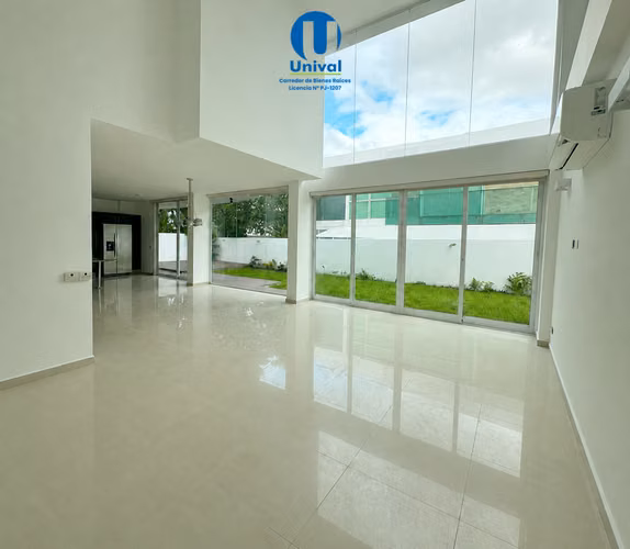 Casa en Alquiler en Costa Sur - PH Costa Esmeralda - Imagen 2