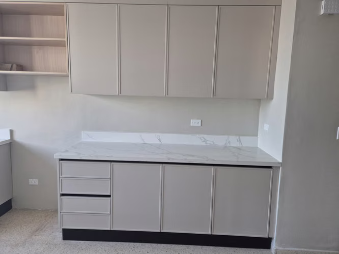 ESPECTACULAR APARTAMENTO 270 METROS CUADRADOS DE 3 RECAMARAS EN MARBELLA