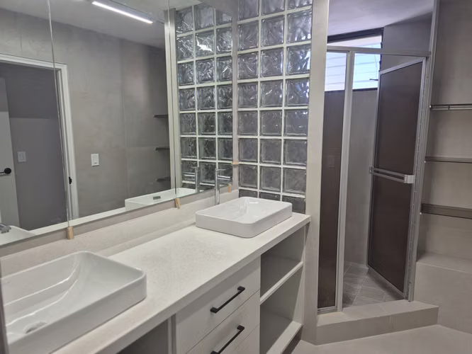 ESPECTACULAR APARTAMENTO 270 METROS CUADRADOS DE 3 RECAMARAS EN MARBELLA