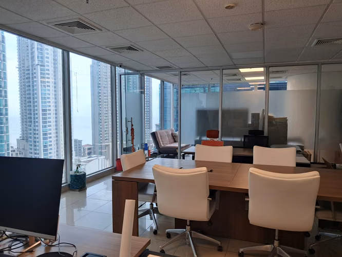 VENTA DE OFICINA EN TORRE OCEANÍA BUSINESS PLAZA PUNTA PACÍFICA