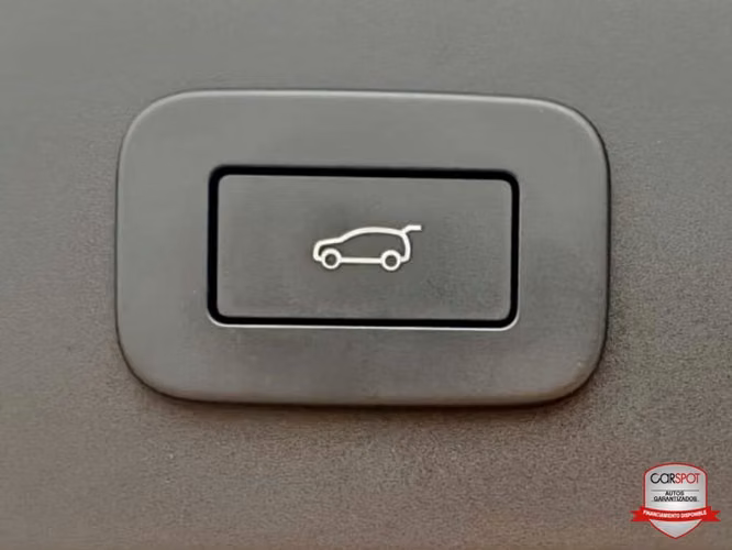 LAND ROVER RANGE ROVER VELAR DYNAMIC 2024