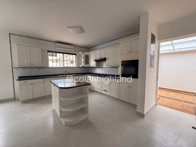 Se Vende Casa con piscina en Costa del Este - Imagen 3
