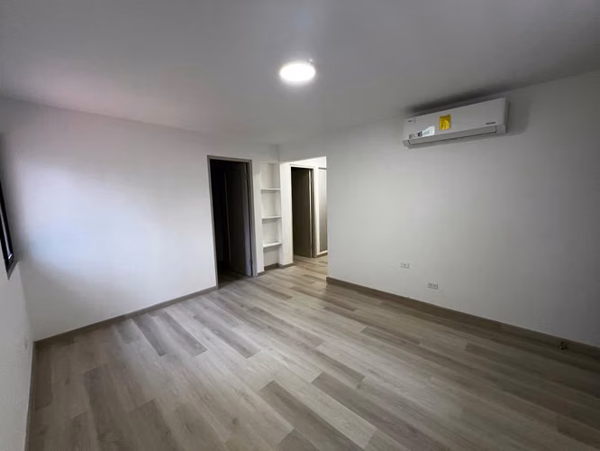 Alquiler Local Comercial en Marbella - Imagen 4