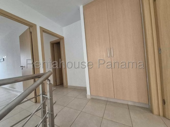Se Vende Casa en Paseo del Norte MDV26-9044