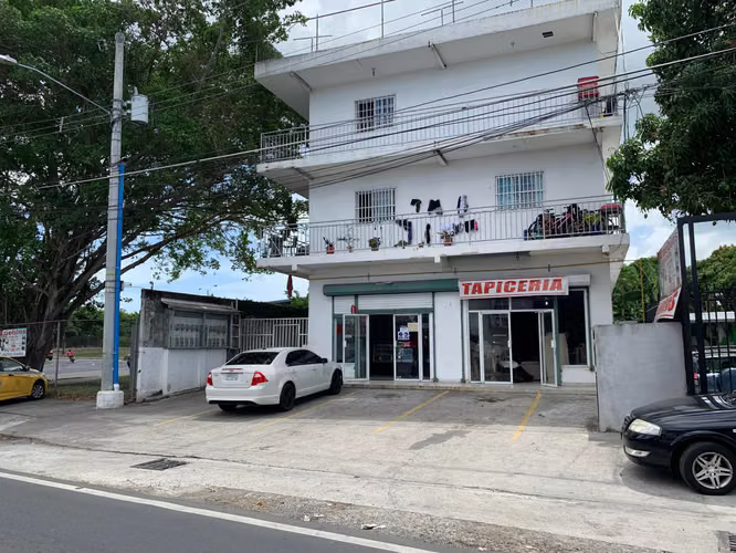 Se Vende Galera en Versalles MDV26-9046