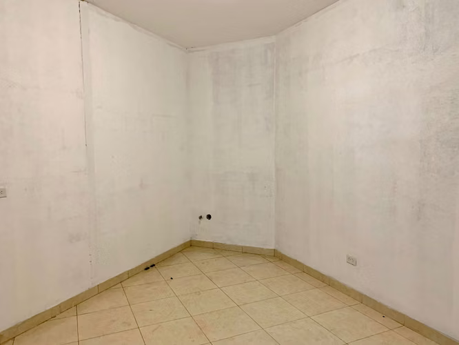 Se Vende Galera en Versalles MDV26-9046