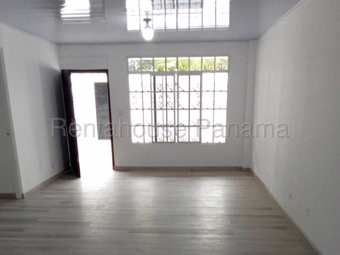 Se Vende Casa en Colon MDV26-8721