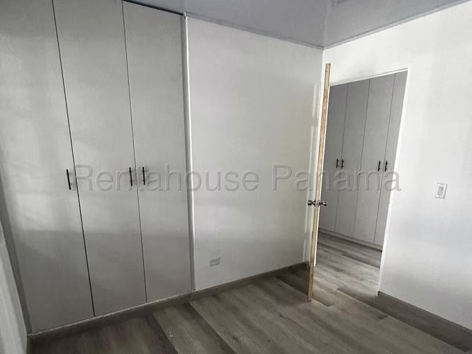 Se Vende Casa en Colon MDV26-8721