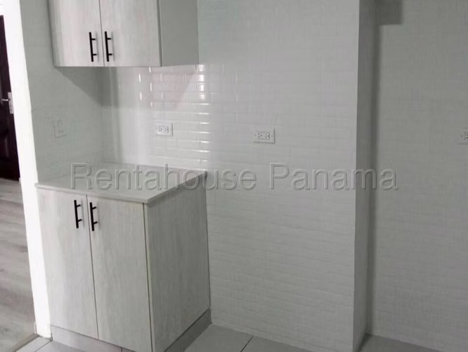 Se Vende Casa en Colon MDV26-8721