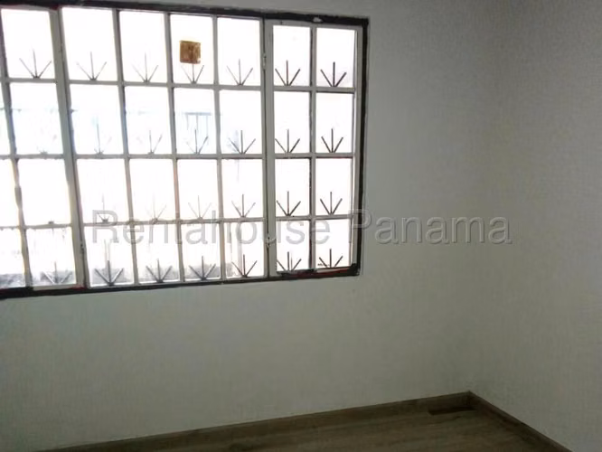 Se Vende Casa en Colon MDV26-8721