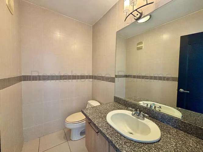 Se Alquila Apartamento en San Francisco MDV26-8766