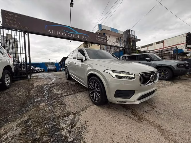 VOLVO XC 90T5 4XD  AÑO 2020 AUTOMATICO , UNICO DUEÑO 7 PUESTOS 2 JUEGOS DE LLAVES