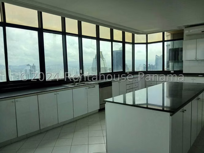Apartamento en Alquiler en Avenida Balboa MPM 26-9014