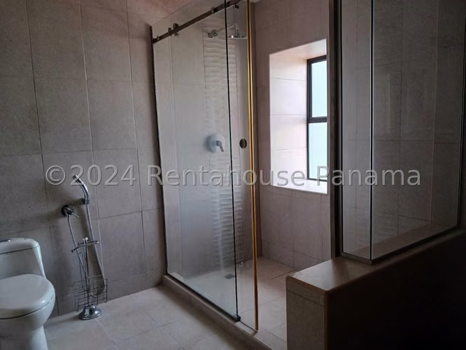 Apartamento en Alquiler en Avenida Balboa MPM 26-9014