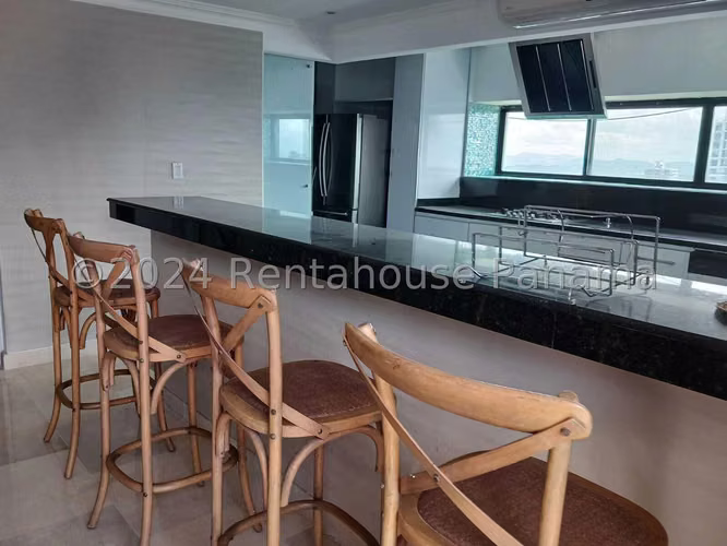 Apartamento en Alquiler en Avenida Balboa MPM 26-9015