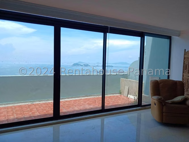 Apartamento en Alquiler en Avenida Balboa MPM 26-9015