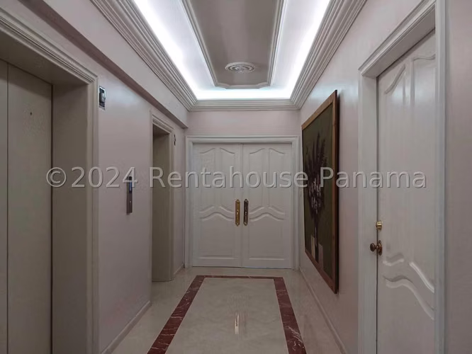 Apartamento en Alquiler en Avenida Balboa MPM 26-9015