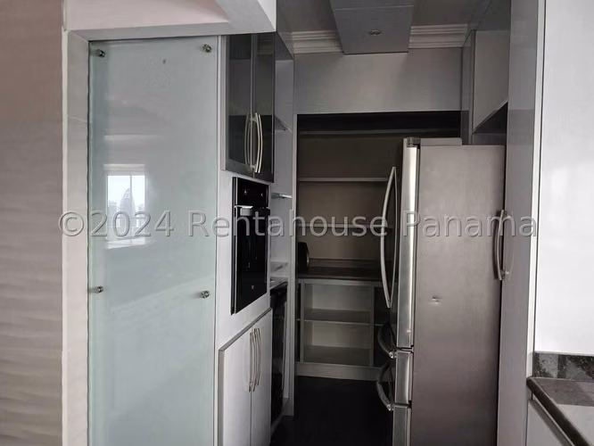 Apartamento en Alquiler en Avenida Balboa MPM 26-9015