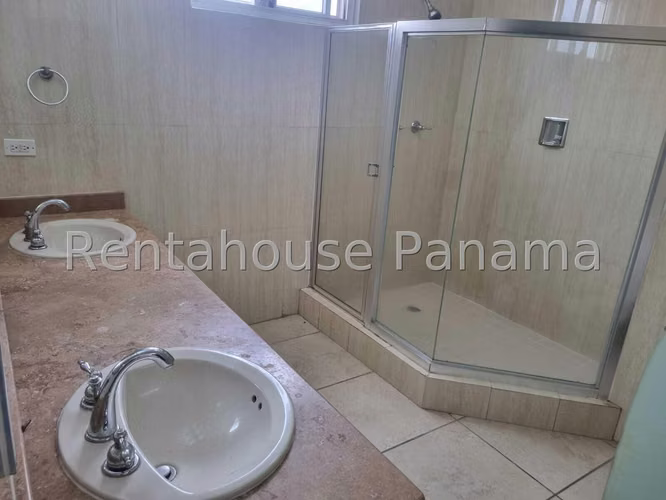 Alquiler de Casa en Brisas Del Golf Brisas Village KC