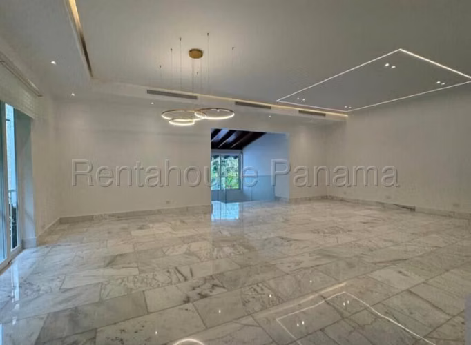 Venta de Casa en Altos del Golf CASA Solo Cliente Directo LFC