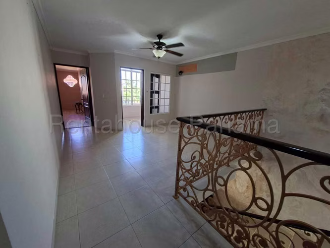 Venta de Casa en Costa Sur Villa Valencia Solo Cliente Directo LFC