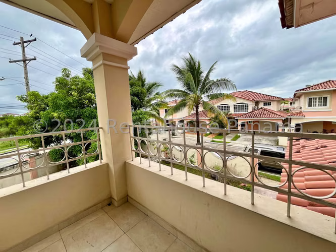 Venta de Casa en Costa Sur Villa Valencia Solo Cliente Directo LFC